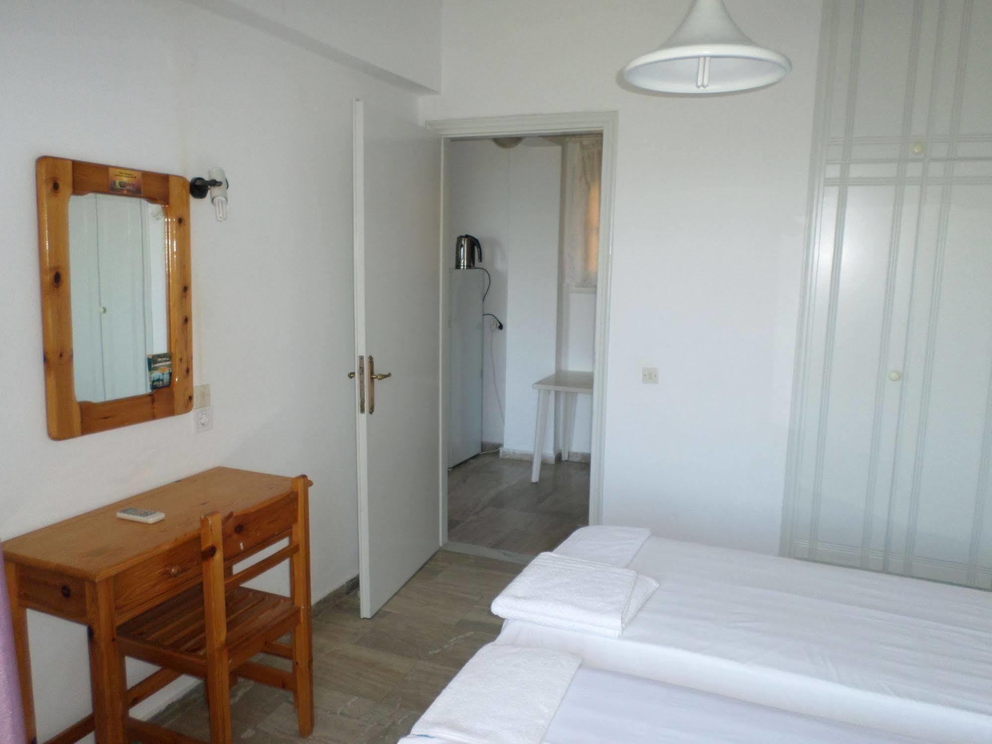 Rising Sun Apartments&Studios Benitses  Bagian luar foto