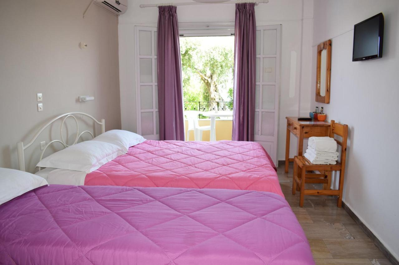 Rising Sun Apartments&Studios Benitses  Bagian luar foto